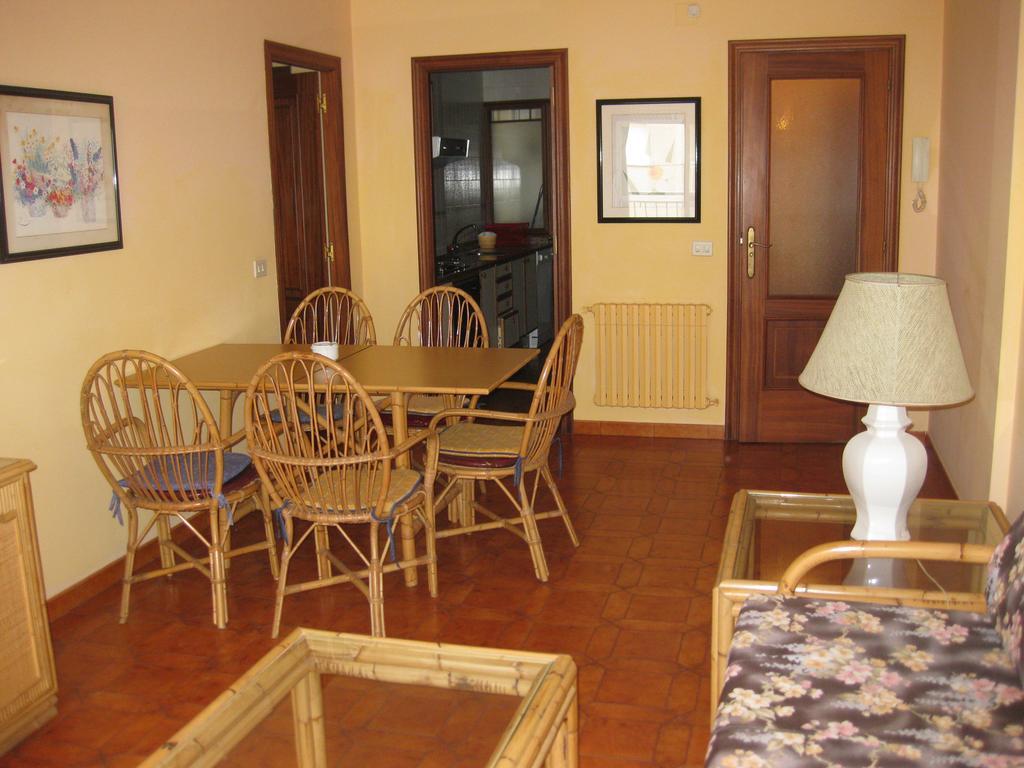 Apartamentos Granxola 산신소 객실 사진